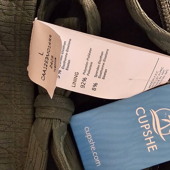 Cupshe. Women's. One Piece Swimsuit. Green. Size Large. NWT. - Picture 6 of 7